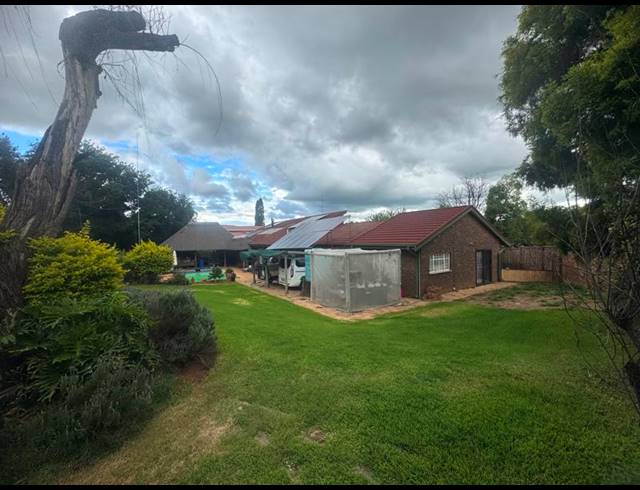 6 BEDROOM HOUSE FOR SALE IN GHOLFSIG